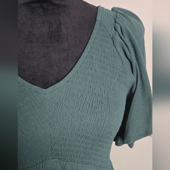 Baltic Born Hunter Green V-Neck Tiered Midi Dress Smocked Top Flutter Sleeves - Picture 10 of 10